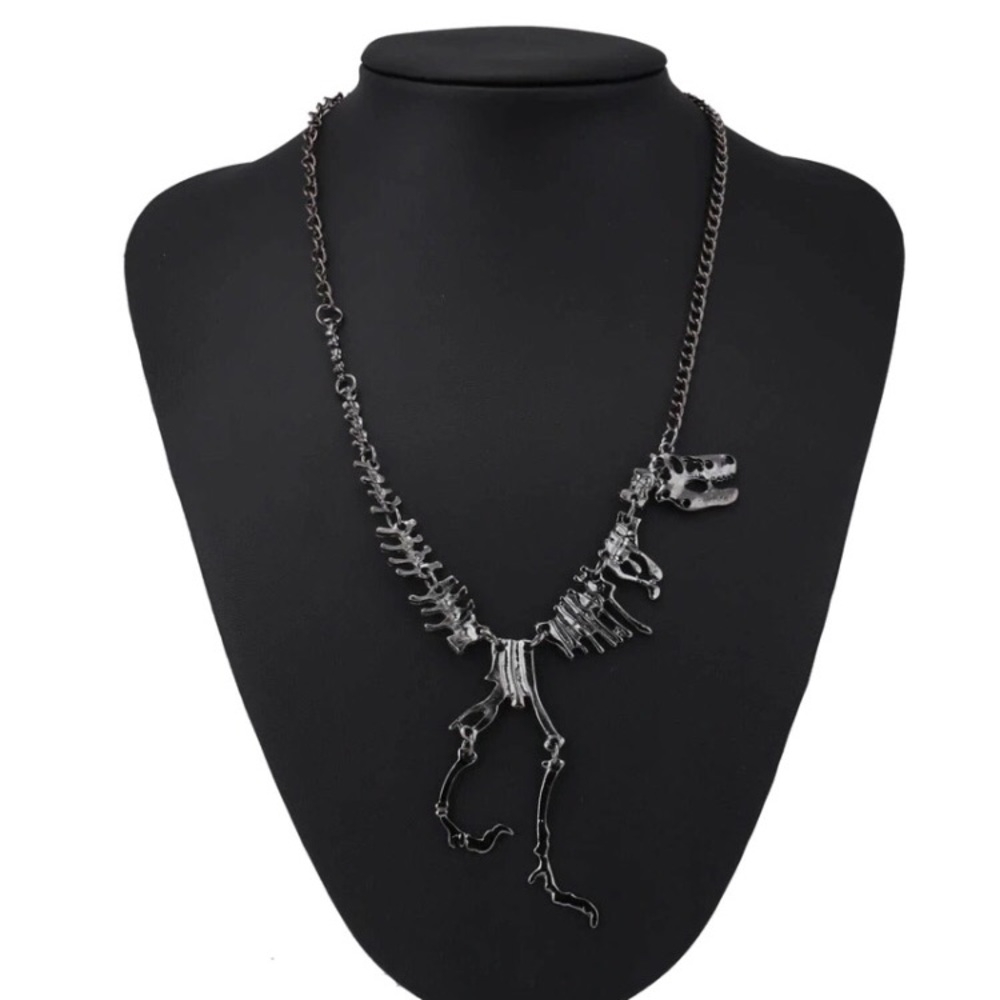 🆕 Dinosaur Fossil Statement Necklace